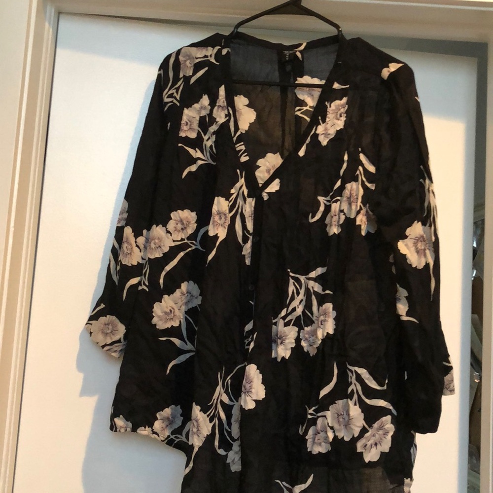 Pretty floral blouse